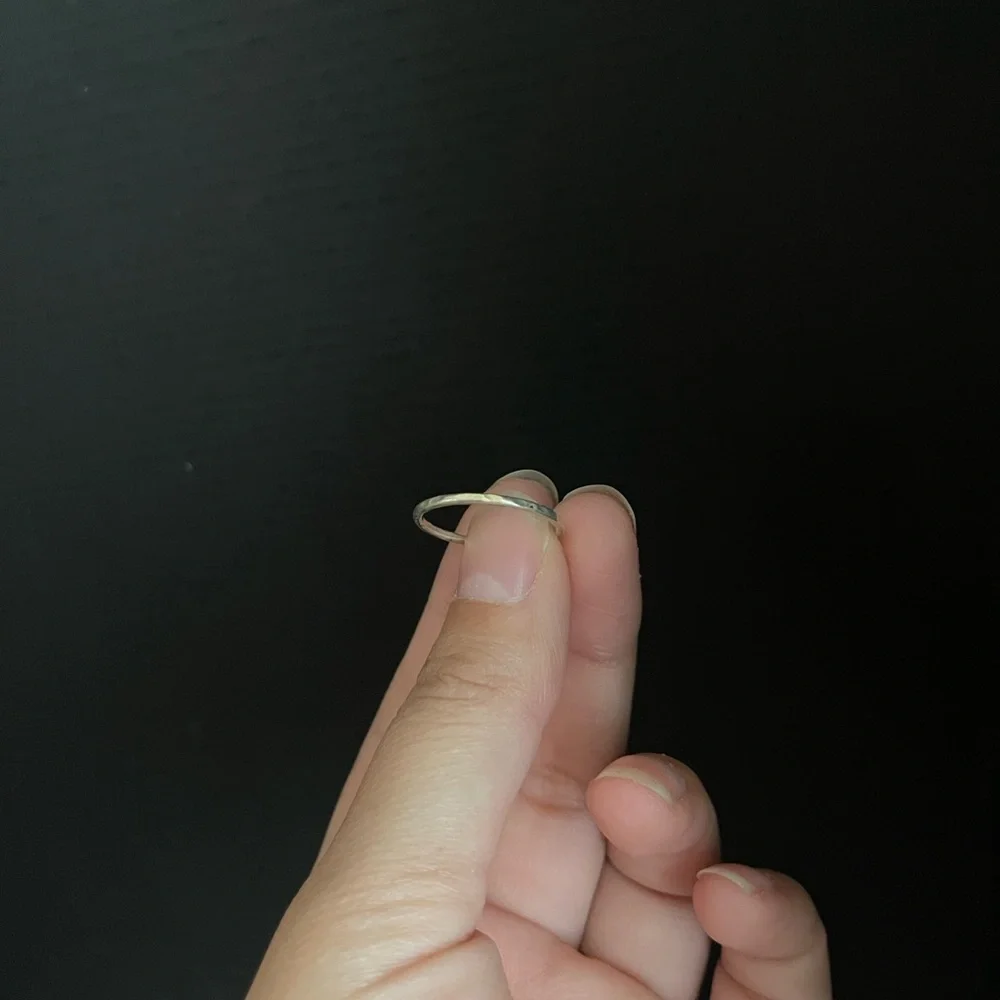 Sterling silver band with dented style stackable ring size 6.25
